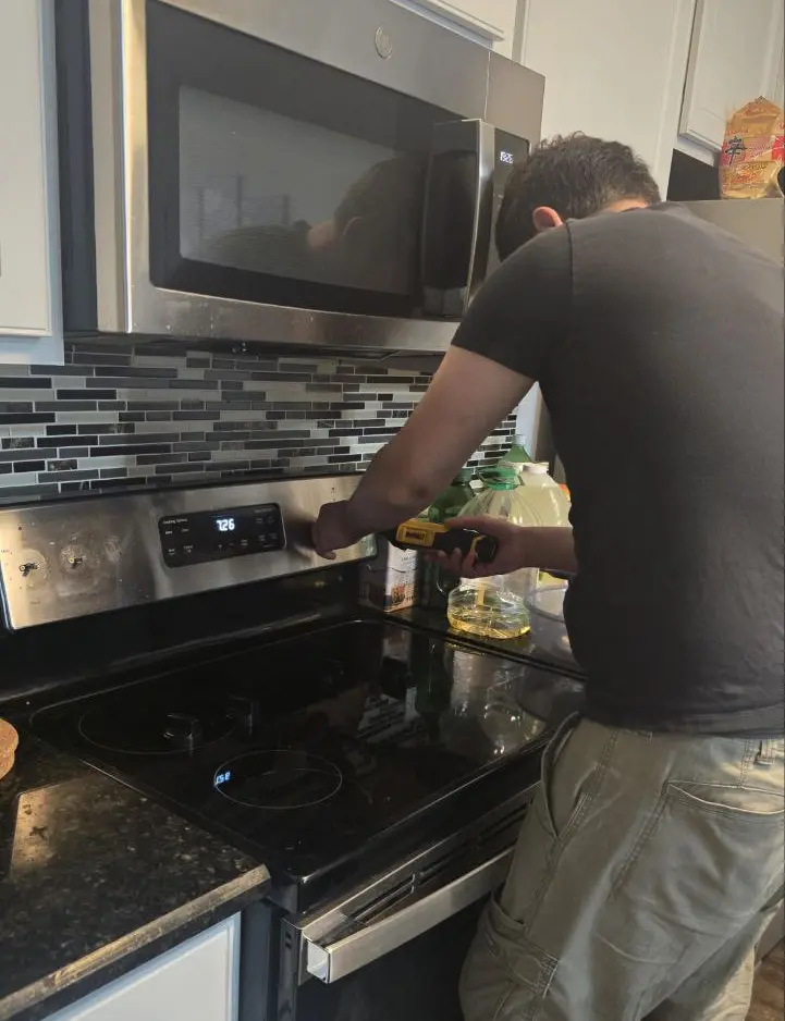 Oven repair in Carmel